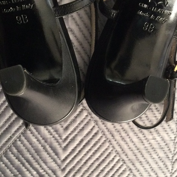 Bruno Magli size 9 black leather heels for women - Picture 9 of 9